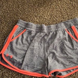 Loose fit, heat gear shorts